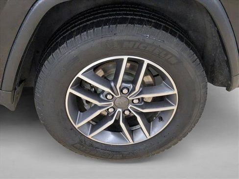 Used 2020 Jeep Grand Cherokee Limited w/ Luxury Group II image 24