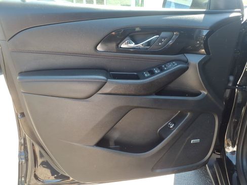 Used 2022 Chevrolet Traverse RS AWD/4WD image 20