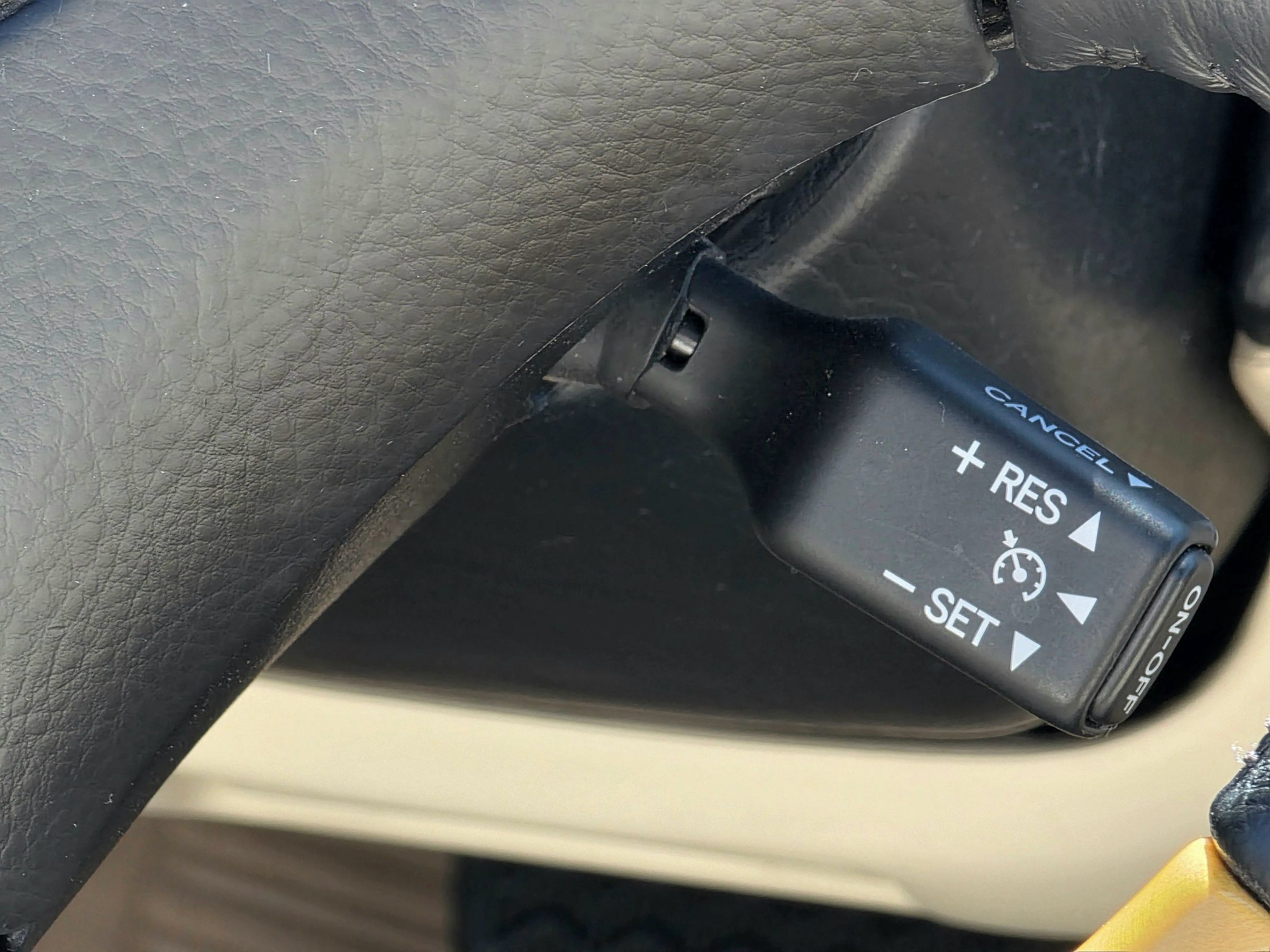 Used 2005 Lexus SC 430 Convertible RWD image 28