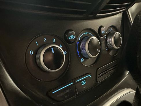 Used 2014 Ford Escape SE image 25