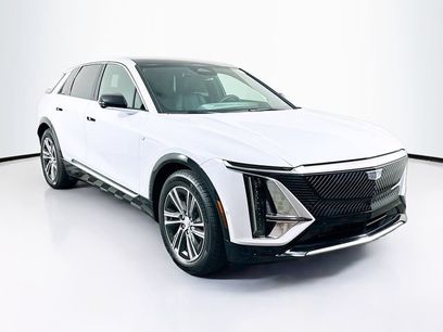 New 2026 Cadillac Lyriq Luxury w/ LPO, Floor Liner Package
