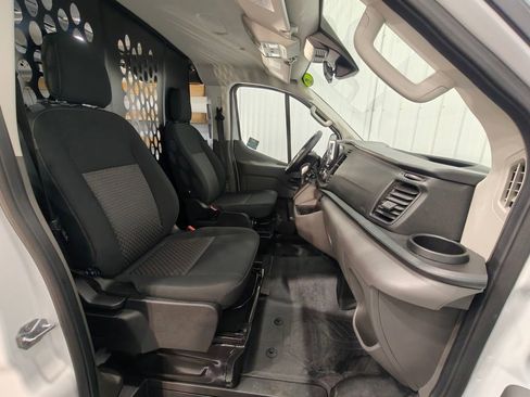 Used 2025 Ford Transit 250 Low Roof w/ Exterior Upgrade Package RWD image 25