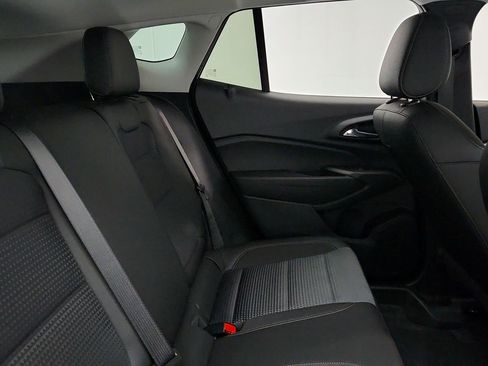 Used 2024 Chevrolet Trax LT FWD image 27