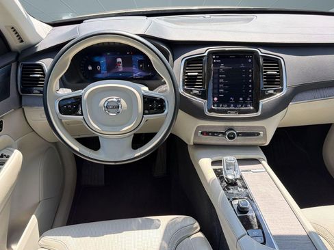 Certified 2023 Volvo XC90 B6 Ultimate w/ Protection Package AWD/4WD image 28