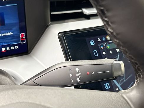 New 2027 Chevrolet Bolt LT w/ Comfort Package FWD image 20