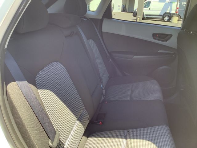 Used 2019 Hyundai Kona SEL FWD image 30