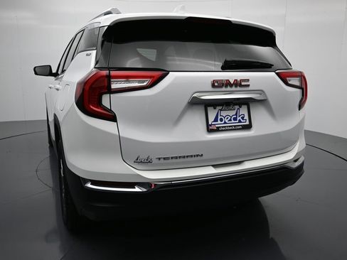 Used 2023 GMC Terrain SLT image 23