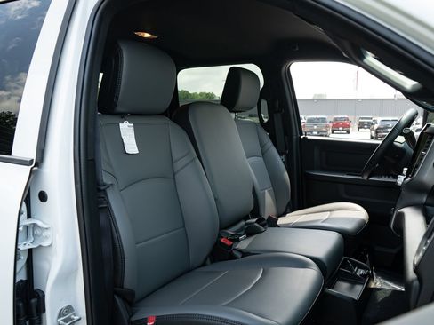 New 2026 RAM 3500 Tradesman AWD/4WD image 22