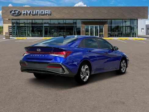 New 2025 Hyundai Elantra Sport image 8
