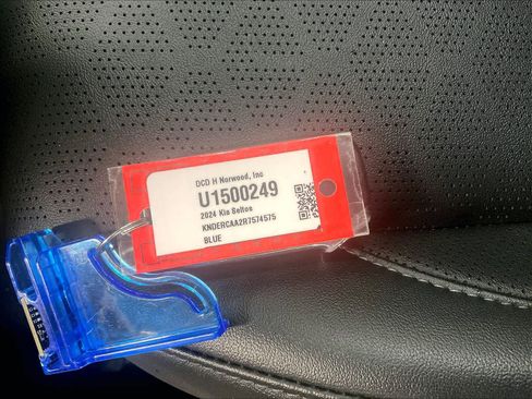 Used 2024 Kia Seltos EX image 32