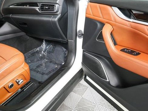Used 2022 Maserati Levante Modena image 27