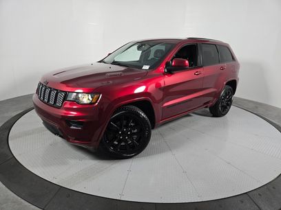 Used 2022 Jeep Grand Cherokee Laredo