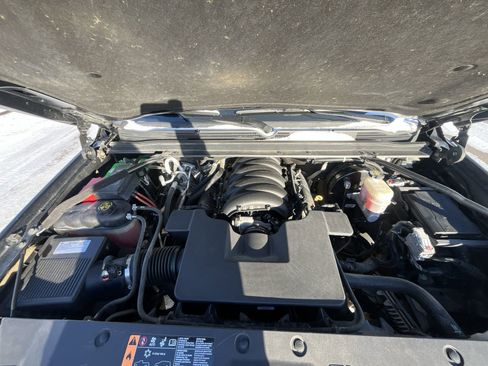 Used 2020 Chevrolet Suburban Premier w/ Premier Plus Edition image 31