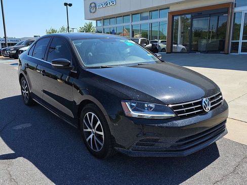 Used 2018 Volkswagen Jetta SE FWD image 1