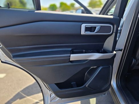 Used 2024 Ford Explorer XLT w/ Equipment Group 202A image 20