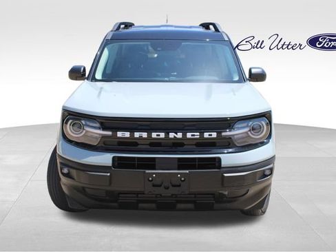Used 2024 Ford Bronco Sport Outer Banks w/ Tech Package AWD/4WD image 2