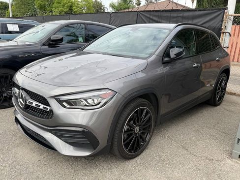 Used 2022 Mercedes-Benz GLA 250 4MATIC image 3
