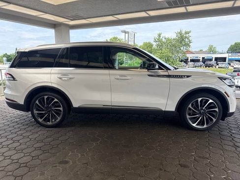 Used 2021 Lincoln Aviator Reserve w/ Equipment Group 201A AWD/4WD image 4