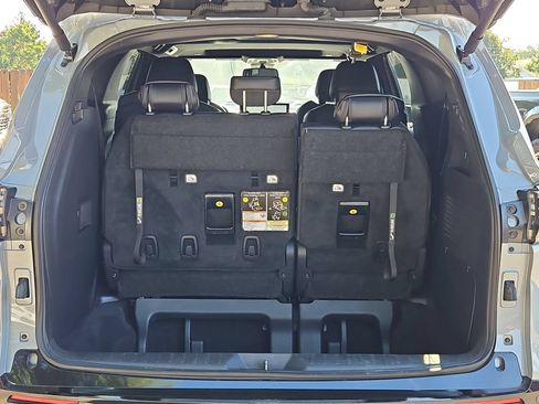 Used 2025 Toyota Sienna XSE w/ XSE Premium Package AWD/4WD image 10