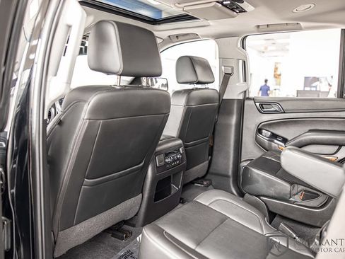 Used 2020 Chevrolet Tahoe Premier RWD image 36