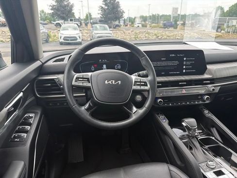Used 2024 Kia Telluride EX AWD/4WD image 12