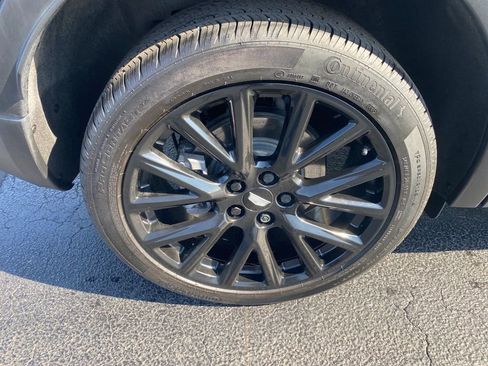 Used 2023 Cadillac XT4 Luxury w/ LPO, ONYX Package AWD/4WD image 32