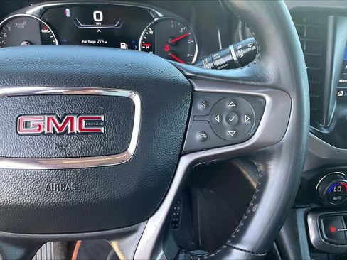 Used 2022 GMC Acadia AT4 w/ Technology Package image 25