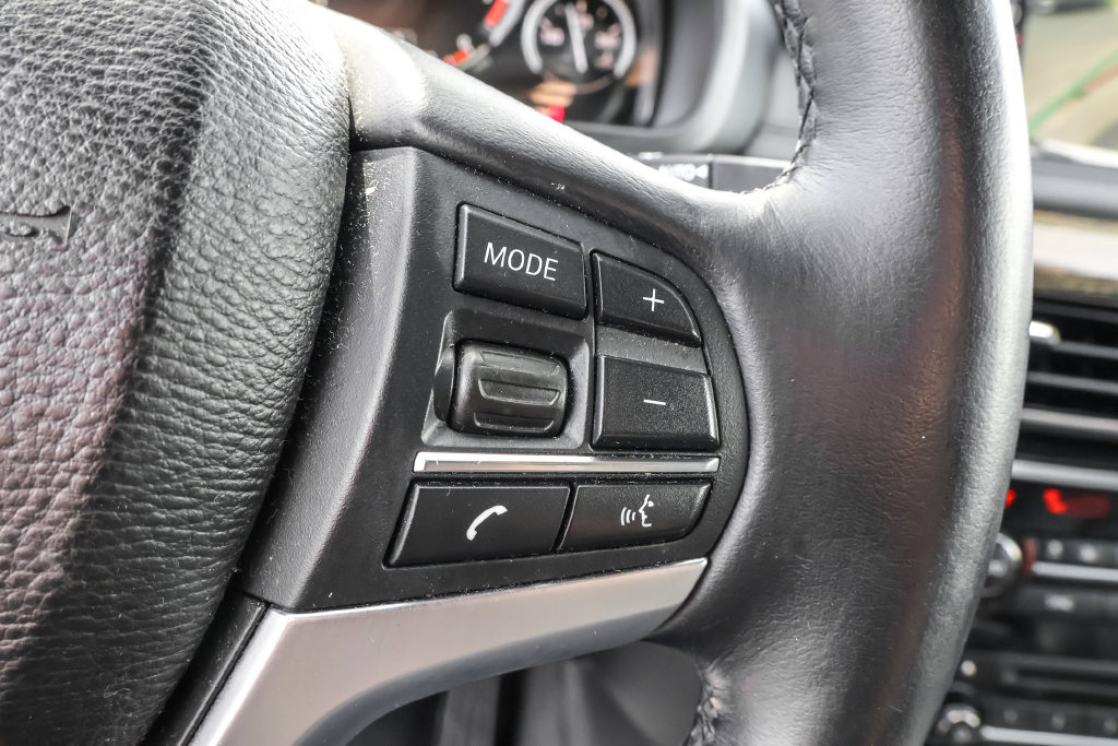 Used 2015 BMW X5 xDrive50i AWD/4WD image 25