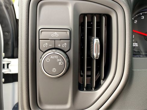 New 2024 Chevrolet Silverado 1500 Custom image 12