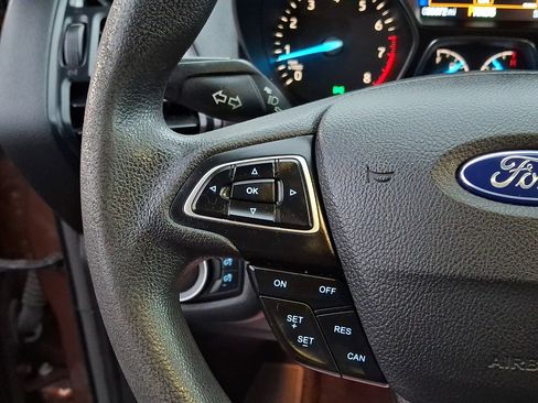 Used 2017 Ford Escape S FWD image 21