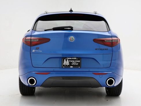 Used 2021 Alfa Romeo Stelvio Ti w/ Nero Edizione image 8