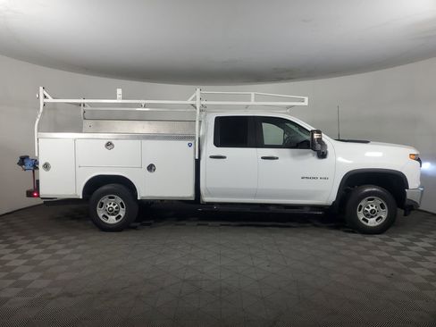 Used 2023 Chevrolet Silverado 2500 W/T w/ WT Convenience Package image 2