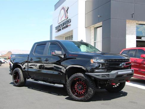 Used 2021 Chevrolet Silverado 1500 RST w/ Redline Edition image 2