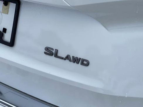 Used 2025 Nissan Rogue SL image 31