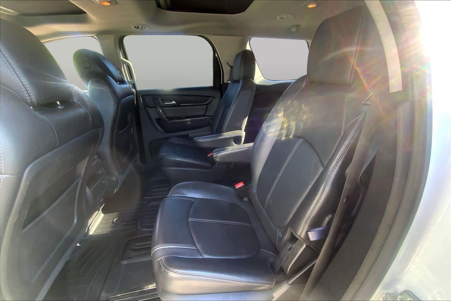 Used 2016 GMC Acadia SLT w/ Open Road Package AWD/4WD image 19