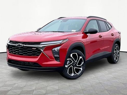 New 2026 Chevrolet Trax RS w/ Sunroof Package FWD image 3