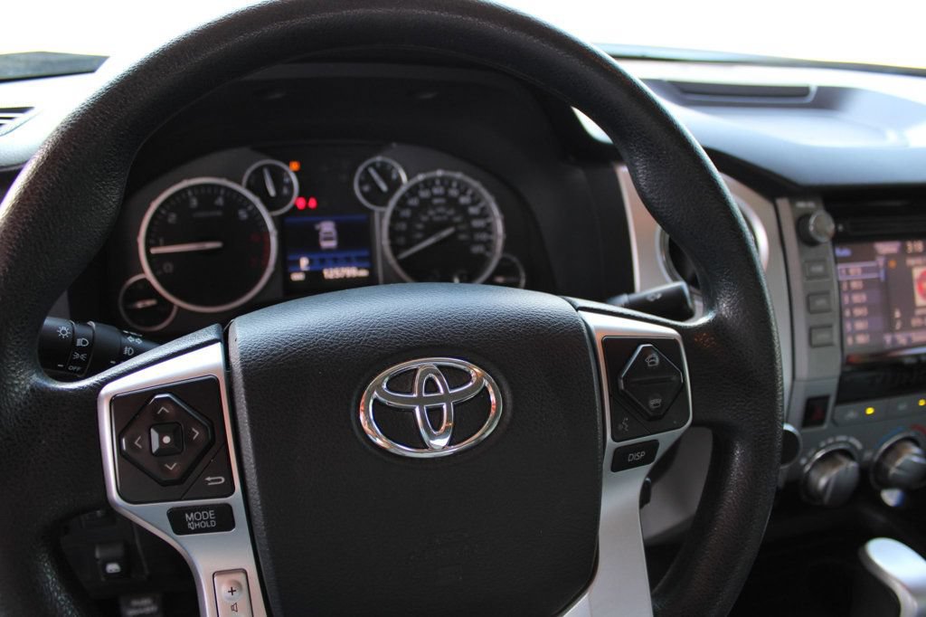 Used 2014 Toyota Tundra SR5 w/ SR5 Upgrade Package AWD/4WD image 10
