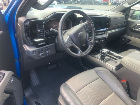 Used 2023 Chevrolet Silverado 1500 ZR2 w/ Technology Package image 11