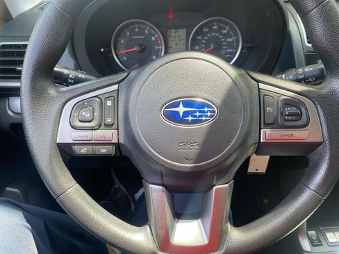 Used 2018 Subaru Forester 2.5i Premium w/ All-Weather Package AWD/4WD image 13