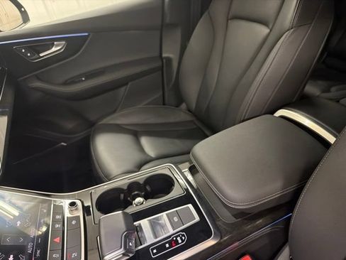 Used 2025 Audi Q7 3.0T Premium Plus AWD/4WD image 36