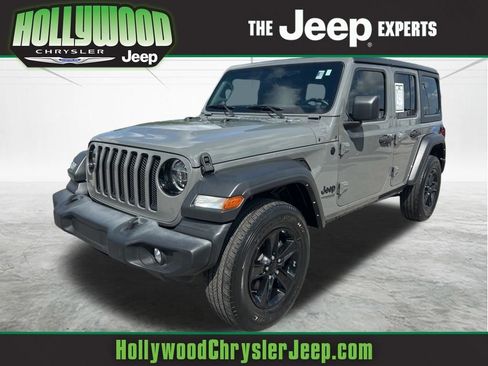 Used 2022 Jeep Wrangler Unlimited Sport image 1