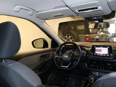 Used 2021 Nissan Rogue S FWD image 78