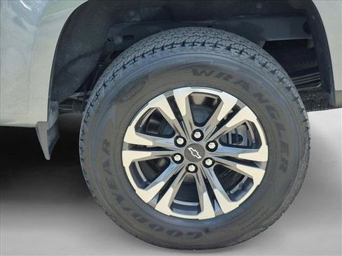 Used 2022 Chevrolet Colorado Z71 RWD image 22