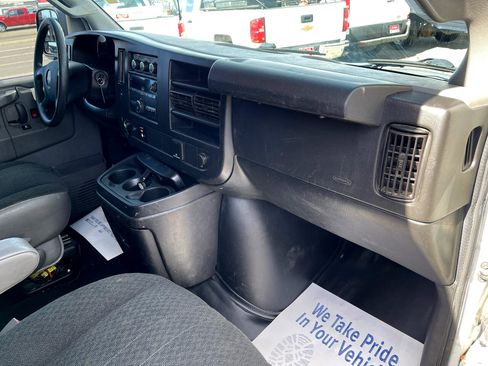 Used 2020 GMC Savana 2500 w/ Driver Convenience Package image 18