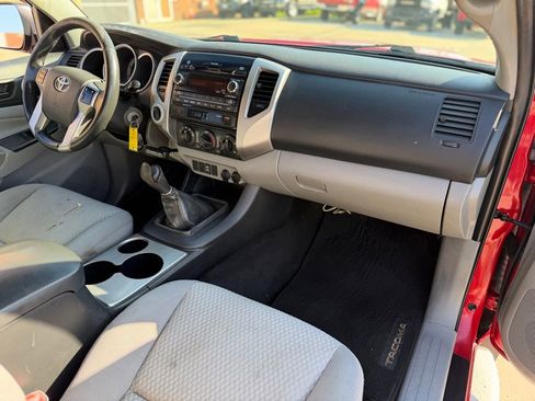 Used 2012 Toyota Tacoma 4x4 Access Cab w/ SR5 Pkg image 14