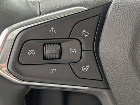 Certified 2026 Chevrolet Trax LT w/ Sunroof Package FWD image 16