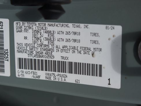 Used 2024 Toyota Tundra SR5 w/ SR5 Convenience Package AWD/4WD image 26