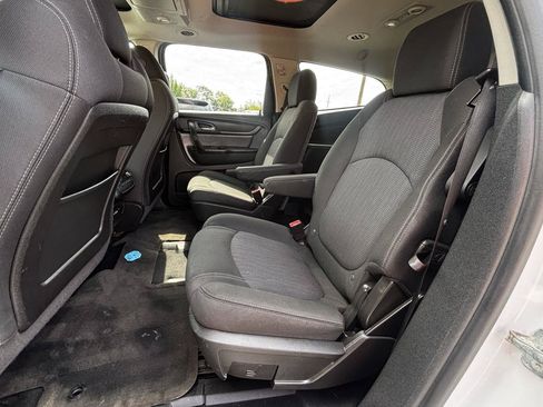 Used 2017 Chevrolet Traverse LT w/ Traveler's Package AWD/4WD image 15