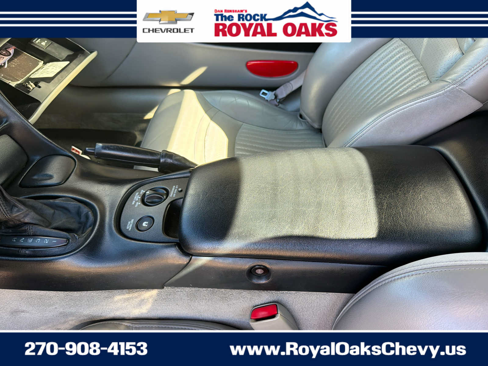 Used 2001 Chevrolet Corvette Convertible w/ Preferred Equipment Group2 RWD image 28