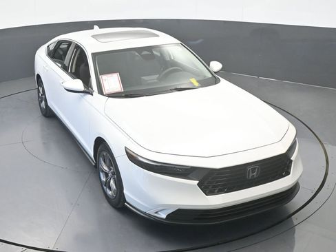 Used 2023 Honda Accord EX image 55